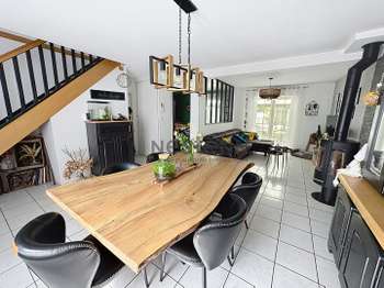 Maison 6 pièces 91 m² · à Le Louroux-Beconnais · 91 m² · 259 300 €