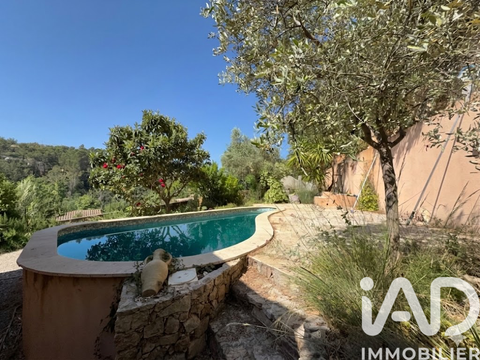 Vente maison 5 pièces Le Luc 83
