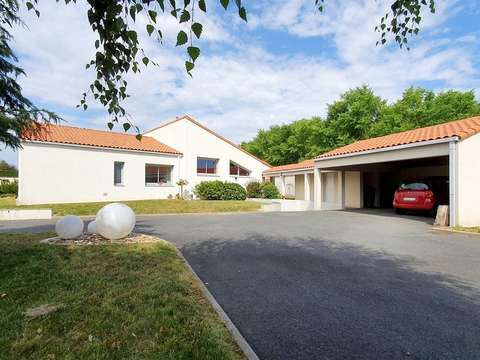 Vente maison 9 pièces Le May-sur-Èvre 49