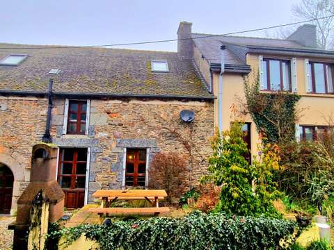 Vente maison 8 pièces Le Mené 22