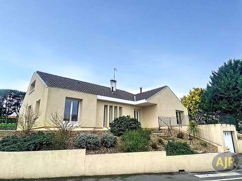 Vente maison 7 pièces Le Mesnil-en-Vallée 49