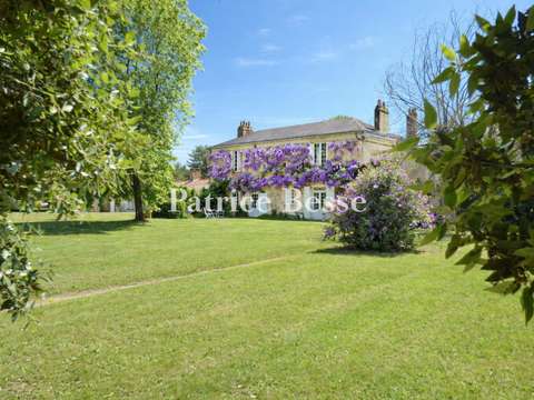 Vente maison 11 pièces Le Pellerin 44