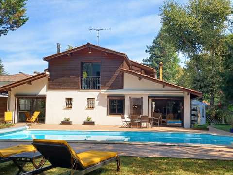 Vente maison 6 pièces Le Pian-Médoc 33