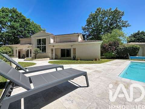 Vente maison 7 pièces Le Pian-Médoc 33