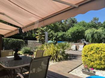 Maison 5 pièces 157 m² · à Le Pian-Médoc · 157 m² · 375 000 €