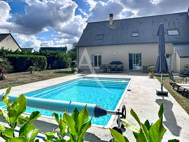 Maison 6 pièces 174 m² · à Longuenée-en-Anjou · 174 m² · 442 300 €