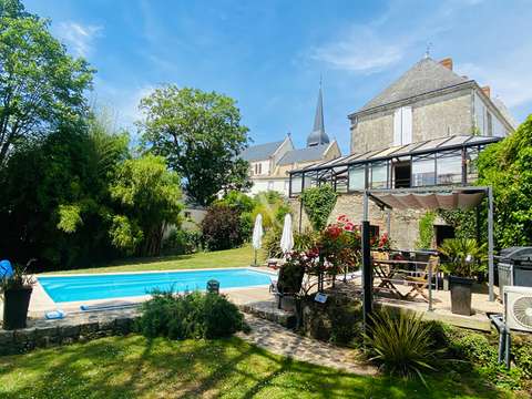 Vente maison 12 pièces Le Poiré-sur-Vie 85