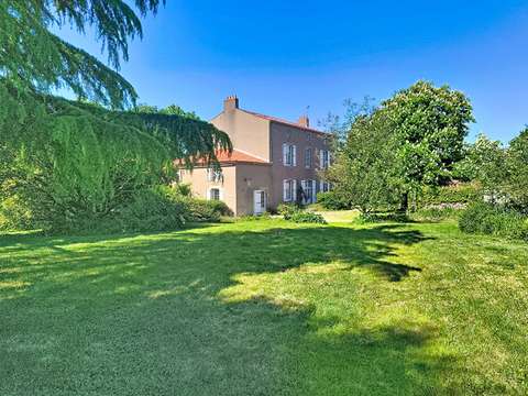 Vente maison 11 pièces Le Poiré-sur-Vie 85