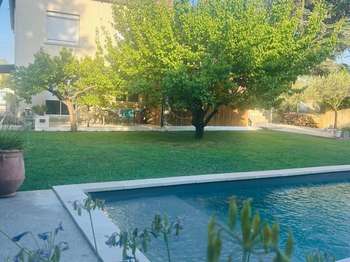 Vente Maison 8 piècesLe Pontet