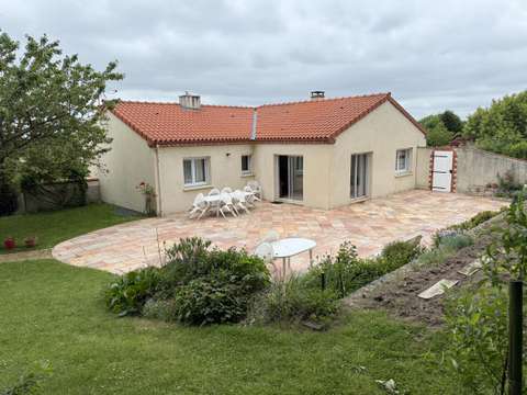 Vente maison 6 pièces Le Puy-Saint-Bonnet 49