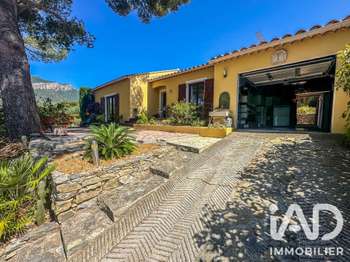 Vente maison 4 pièces Le Revest-les-Eaux 83