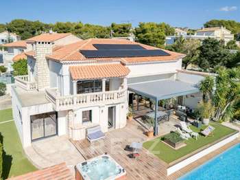 Vente maison 7 pièces Le rouet 13