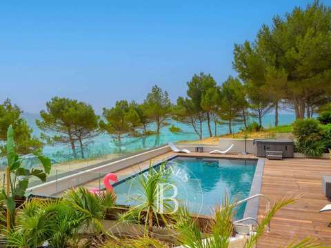 Vente maison 10 pièces Le rouet 13