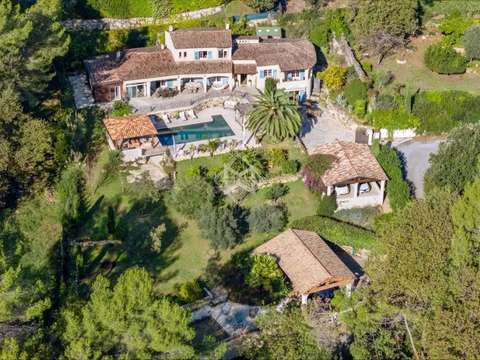 Vente maison 7 pièces Le Rouret 06