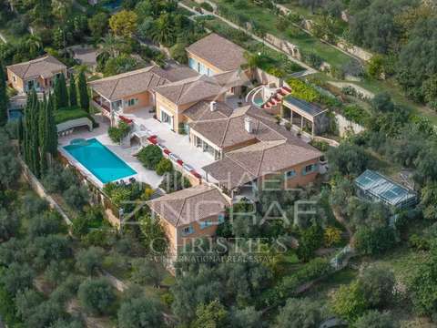 Vente maison 13 pièces Le Rouret 06
