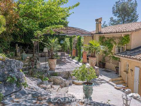 Vente maison 7 pièces Le Rouret 06