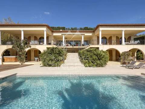 Vente maison 8 pièces Le Rouret 06