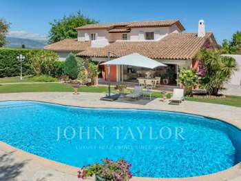 Vente maison 7 pièces Le Rouret 06