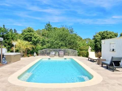 Vente maison 6 pièces Le Thoronet 83