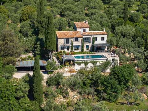 Vente maison 9 pièces Le Tignet 06