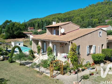 Vente maison 4 pièces Le Val 83