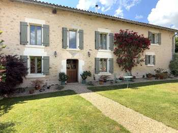 Vente maison 8 pièces Léguillac-de-Cercles 24