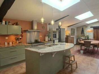 Vente maison 19 pièces