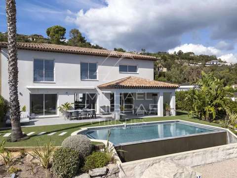 Vente maison 7 pièces Les Adrets-de-l'Estérel 83