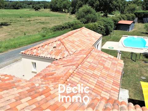Vente maison 8 pièces Les Clouzeaux 85