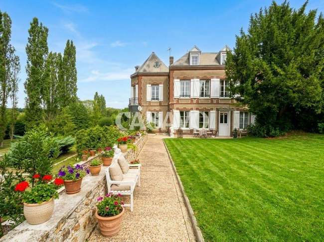 Maison 12 pièces 305 m² · à Les Essarts · 305 m² · 650 000 €