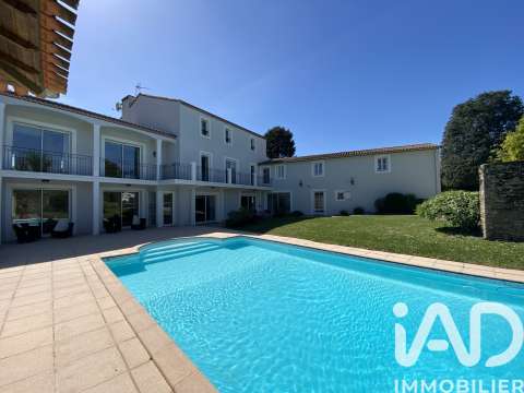 Vente maison 12 pièces Les Herbiers 85