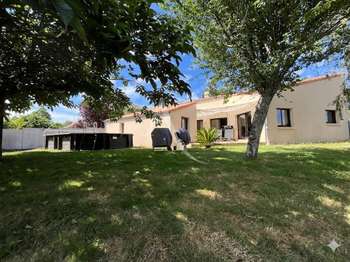 Vente maison 7 pièces Les Herbiers 85