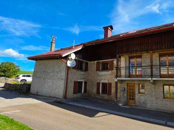 Maison 7 pièces 200 m² · à Les Hôpitaux-Vieux · 200 m² · 310 000 €