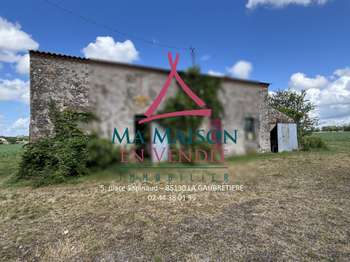 Vente maison 5 pièces Les Landes-Genusson 85