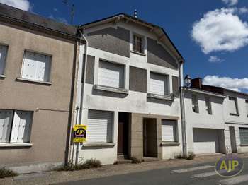 Vente maison 8 pièces Les Landes-Genusson 85
