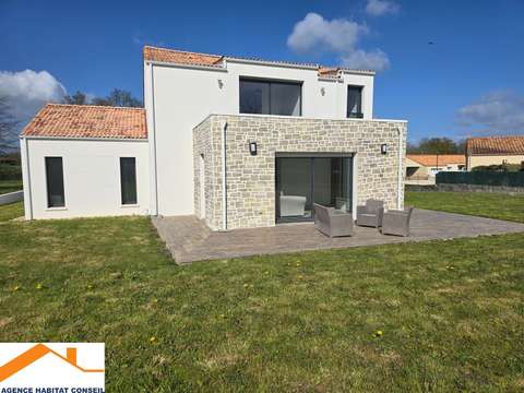 Vente maison 7 pièces Les Lucs-sur-Boulogne 85