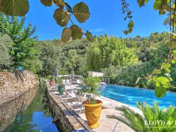 Maison 14 pièces 365 m² · à Les Mages · 365 m² · 2 200 000 €