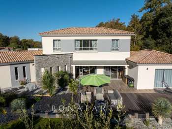 Vente maison 6 pièces Les Mathes 17
