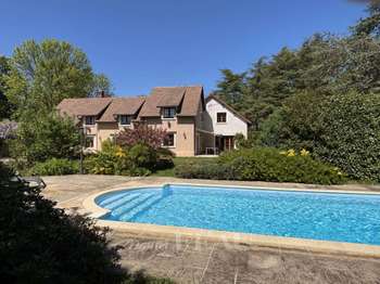 Vente maison 9 pièces Les Mesnuls 78