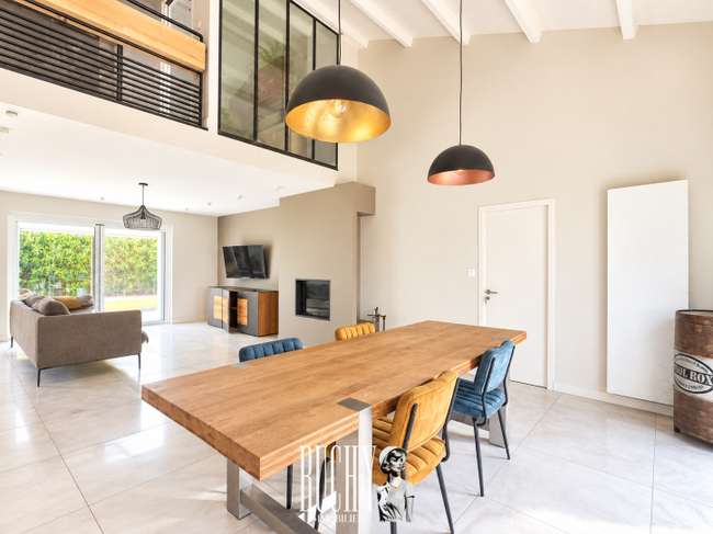 Maison 7 pièces 194 m² · à Les Sables-d'Olonne · 194 m² · 988 000 €