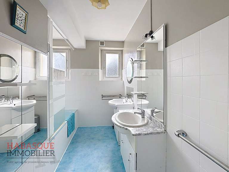 Vente maison 12 pièces