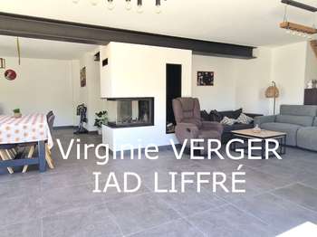 Maison 5 pièces 149 m² · à Liffré · 149 m² · 426 500 €