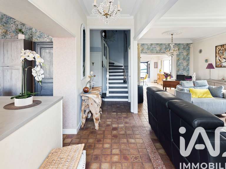 Vente maison 8 pièces