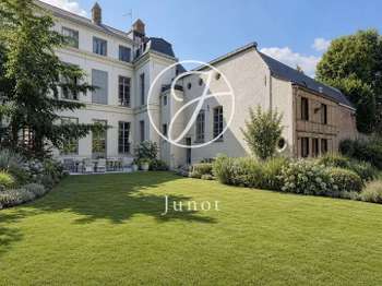 Maison 20 pièces 700 m² · à Lille · 700 m² · 3 885 000 €