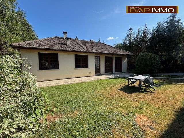 Maison 4 pièces 82 m² · à Lisieux · 82 m² · 168 800 €