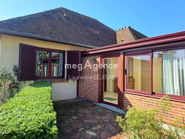 Maison 6 pièces 128 m² · à Lisieux · 128 m² · 240 000 €