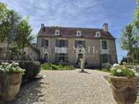 Vente maison 9 pièces