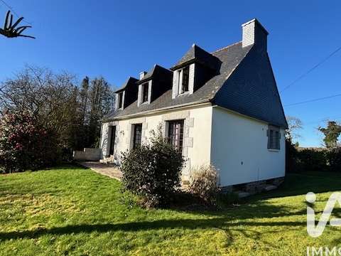 Vente maison 7 pièces Locmaria-Berrien 29