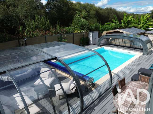 Maison 6 pièces 130 m² · à Locqueltas · 130 m² · 462 000 €
