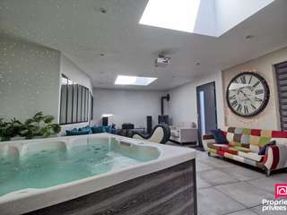 Vente maison 8 pièces